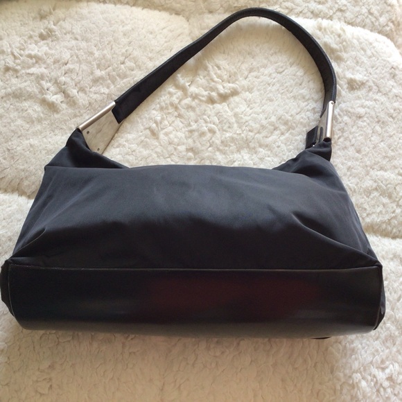 Authentic Prada Nylon and Patent Leather Zip Top Shoulder Milano Made in Italy - Picture 3 of 16